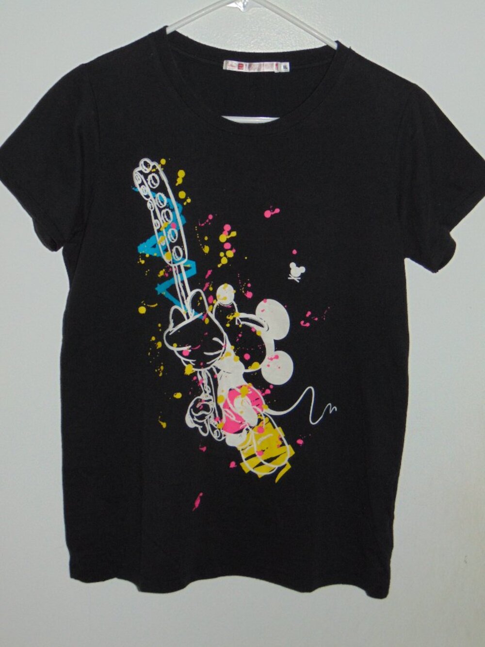 Uniqlo X Disney Mickey Mouse Guitar Shirt Womens Black Neon Paint Splatters XL